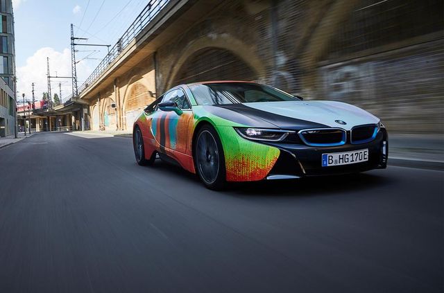 BMW i8 перетворили на 'незалежний' арт-кар - фото 328886