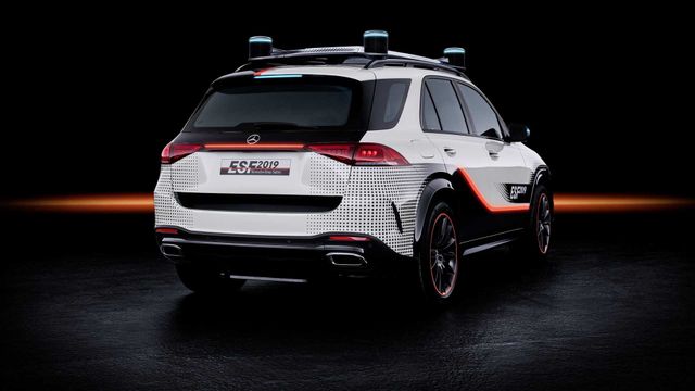 Mercedes-Benz показав найбезпечніше авто - фото 329262