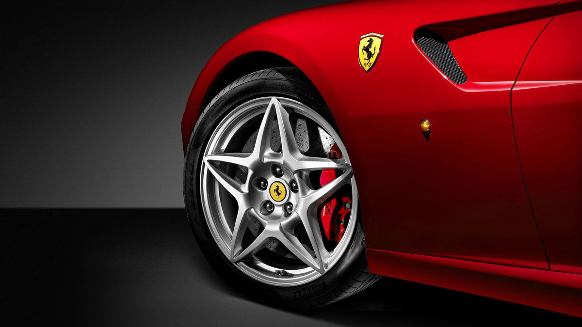 Ferrari отримає потужні двигуни - фото 1