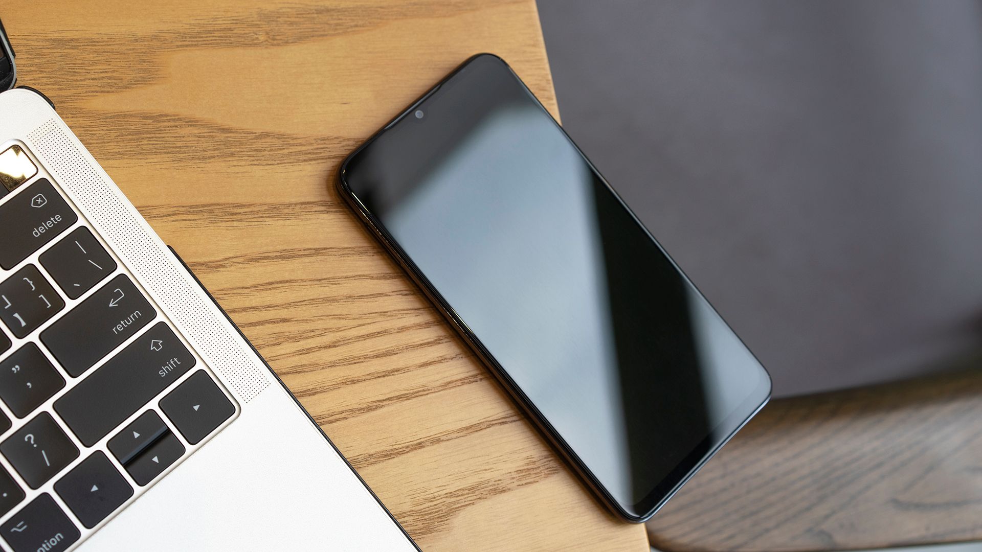 Стало відомо, коли покажуть новий смартфон Meizu 16Xs