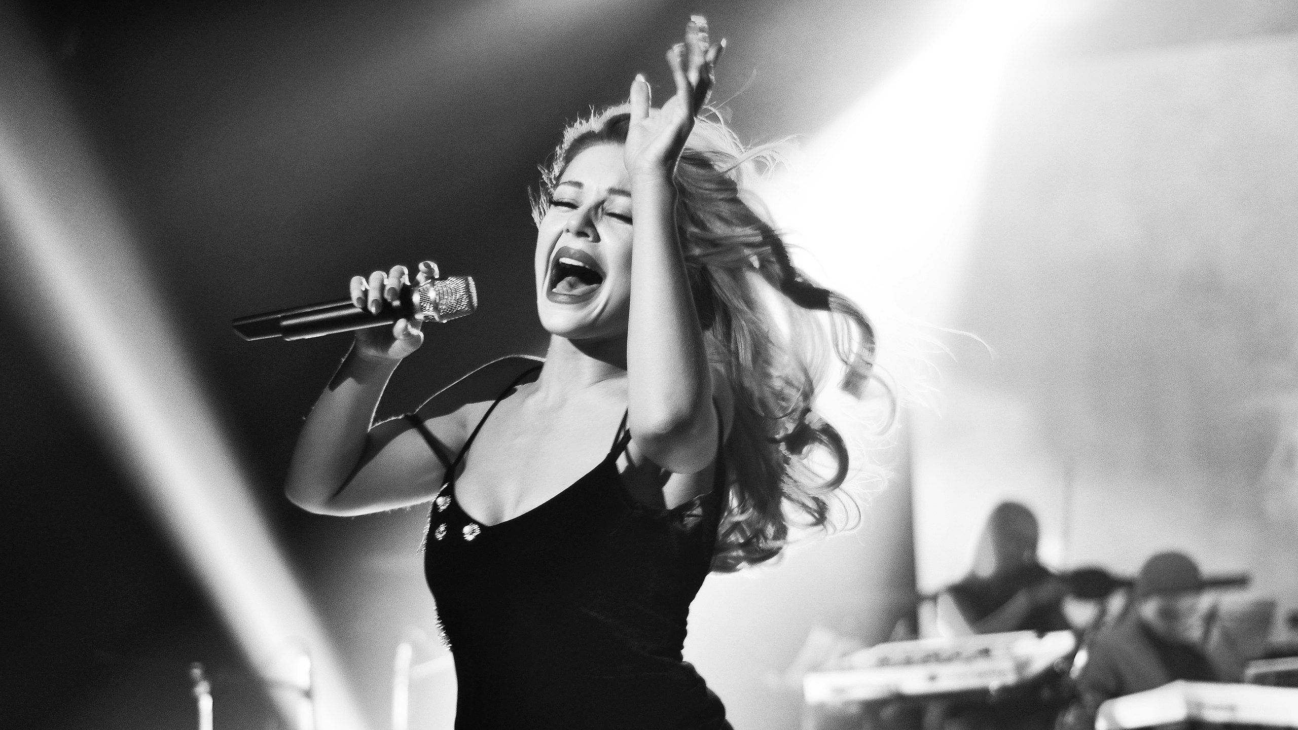 Артистка не підписала свою фотографію - фото 1