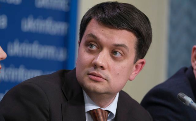 Дмитро Разумков – новий голова партії Слуга народу: біографія та фото - фото 330203