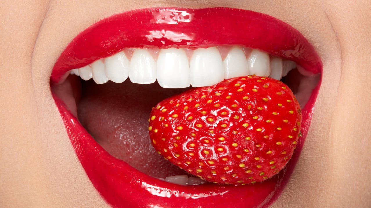 Що допоможе позбавитися зубного нальоту - фото 1