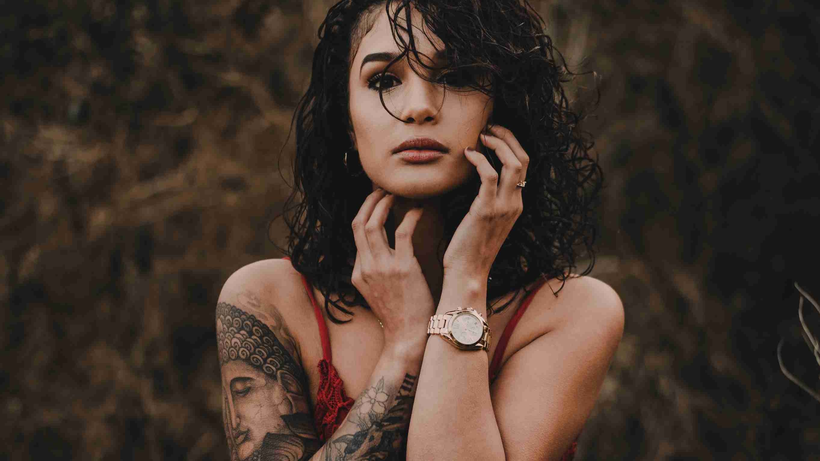 Тату майстриня відповідає на запитання про свою професію - фото 1