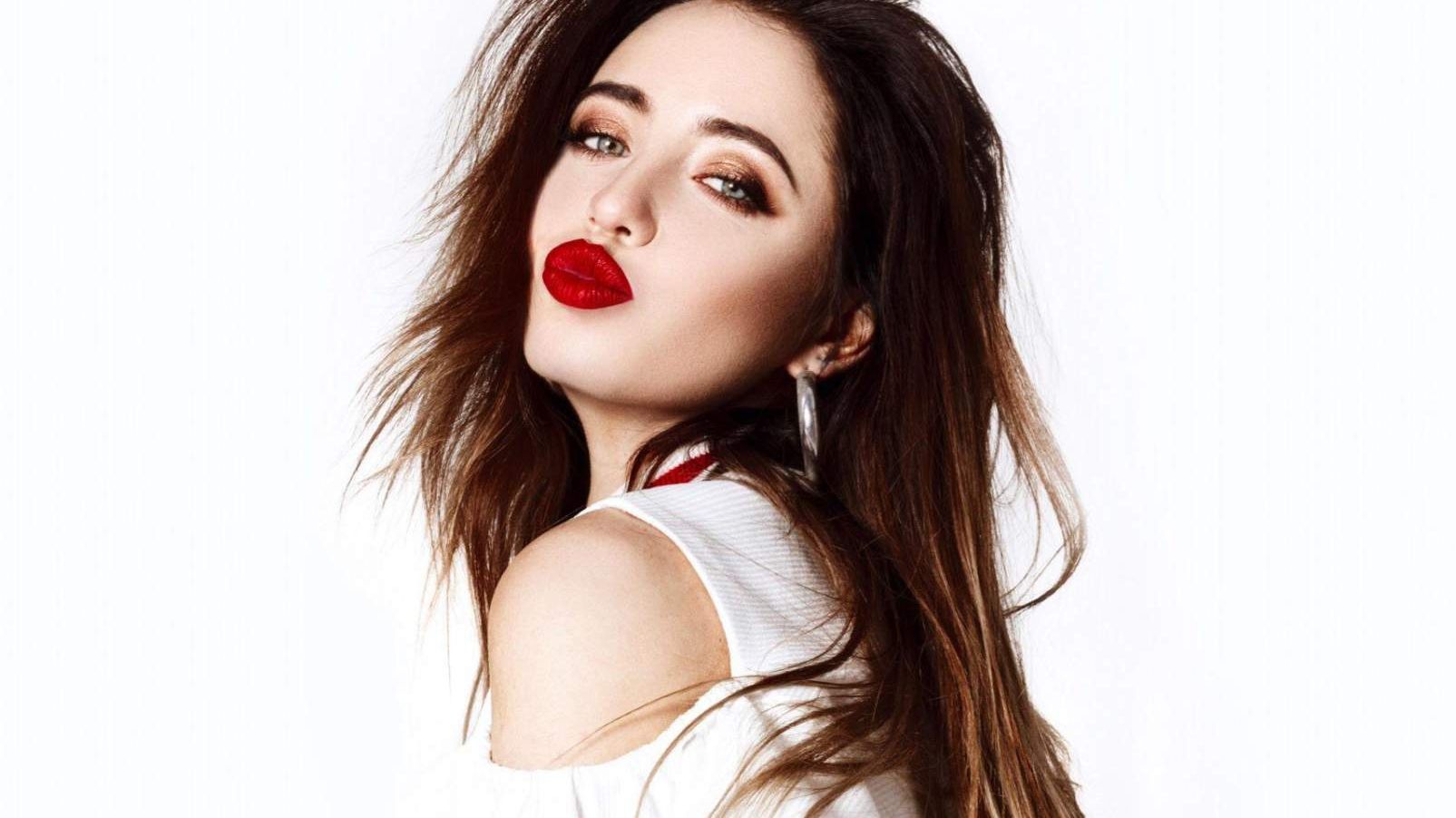 Шанувальники Дорофеєвої захоплені таким образом - фото 1