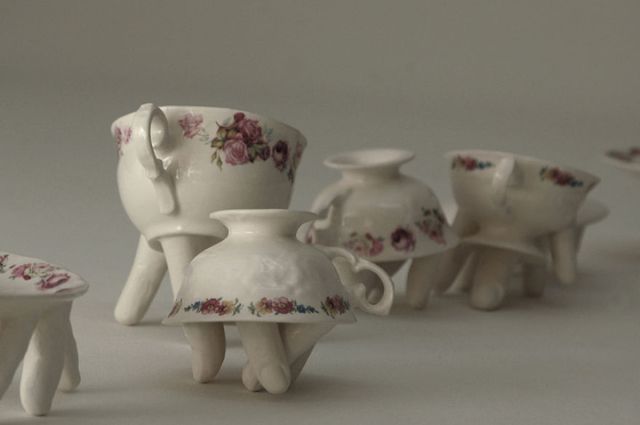 Живий посуд ізраїльського скульптора жахає і захоплює - фото 330823