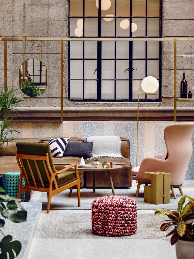 Як виглядає сучасний центр для роботи у Шанхаї: яскраві фото - фото 330935