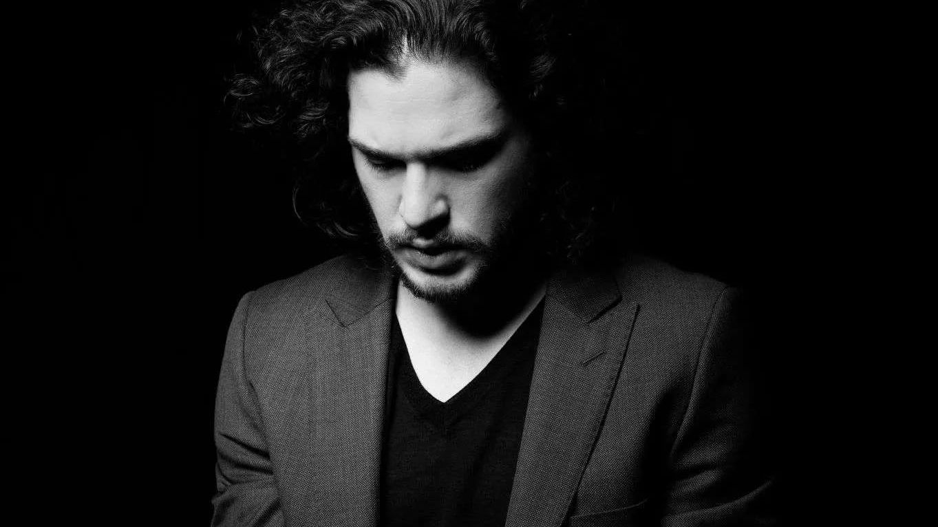 Джон Сноу лікується від алкоголізму (фото)