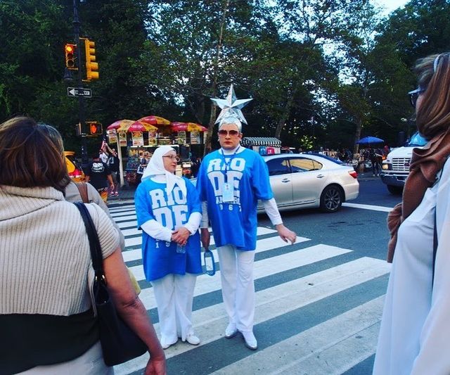 Вєрка Сердючка заінтригувала новим фото в Нью-Йорку - фото 331000