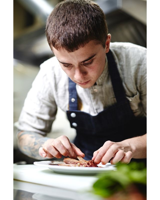 Павло Серветник – переможець МастерШеф Професіонали: біографія і фото - фото 331324