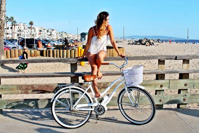 Жінкам рекомендують кататися на велосипеді - фото 331603