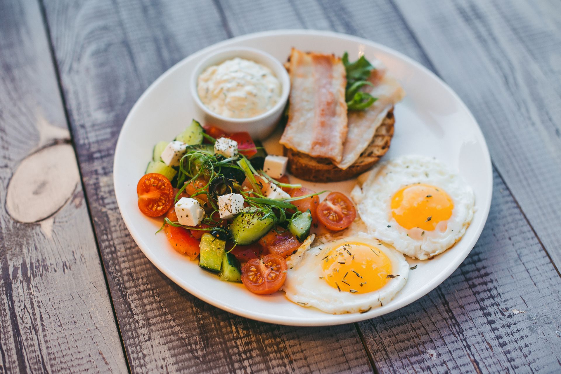 Лікарі розповіли, яким має бути ідеальний сніданок