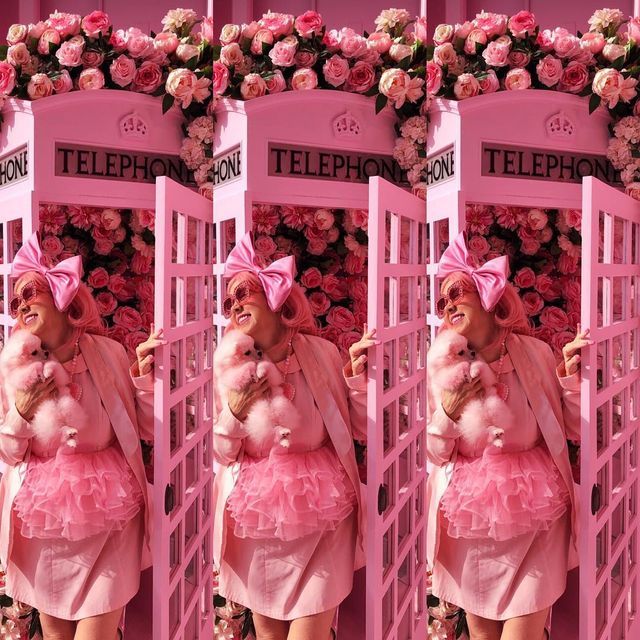 Рожеве життя: американка-барбі підкорює мережу - фото 331850