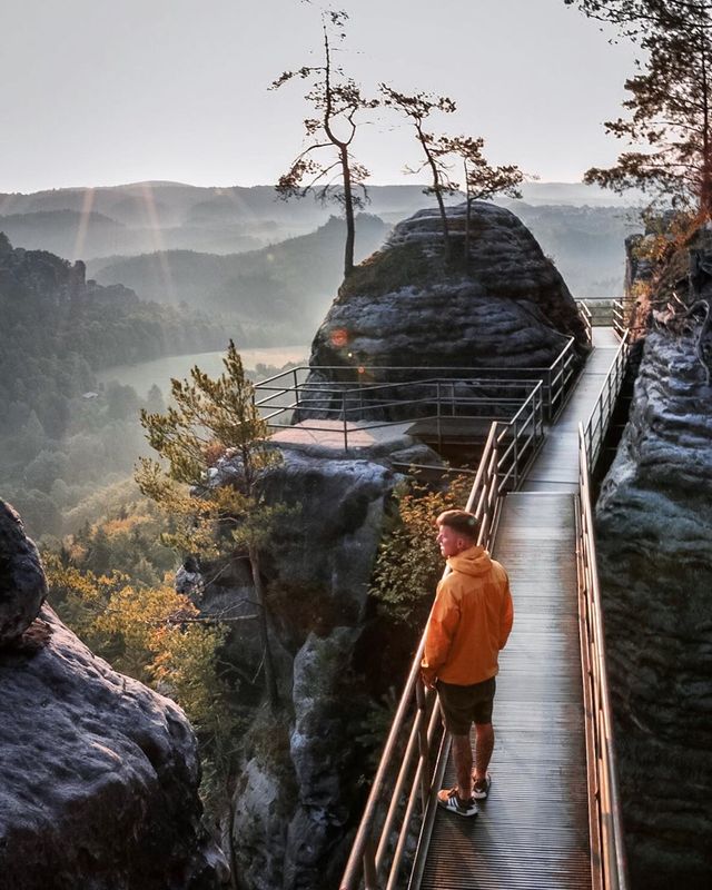 Фотограф з Німеччини показує подорожі світом: яскраві фото - фото 332095
