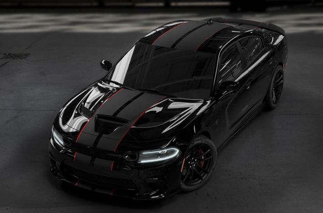 Dodge випустив 'похмуру' версію седана Charger SRT Hellcat - фото 332108