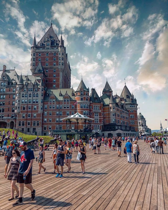 Вуличні фото світу, які надихають на мандри: захопливі кадри - фото 332235