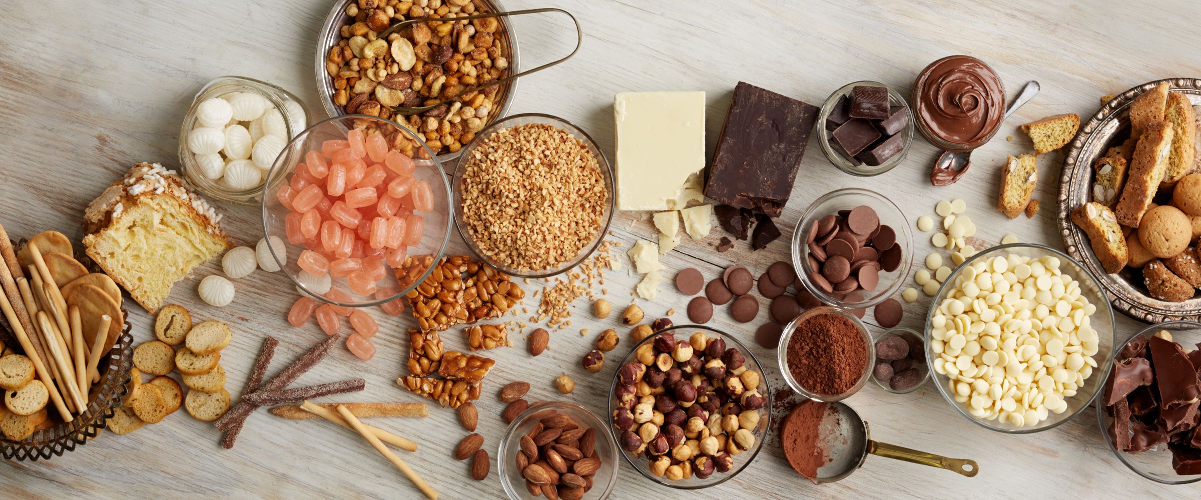 Учені порівняли пристрасть до солодощів з курінням