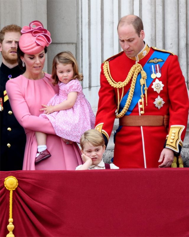 А от і легендарне фото принца Джорджа - фото 332424