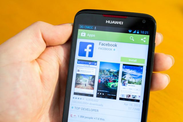 На нові смартфони Huawei не можна буде встановлювати додатки компанії Facebook- фото 332576