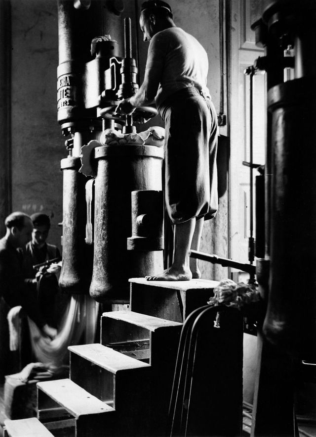 Як у ХХ столітті робили пасту: ретрокадри - фото 332591