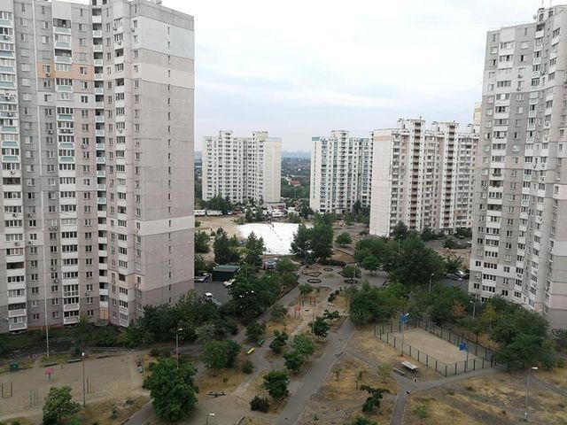 У мережі показали, як знімали сцену з Чорнобиля на Троєщині - фото 332611