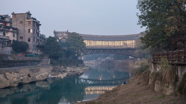 Як виглядає новий міст-музей у Китаї - фото 332728