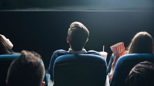 У акторів є як пікові часи, так і часи, коли вони довго шукають роботу - фото 332878