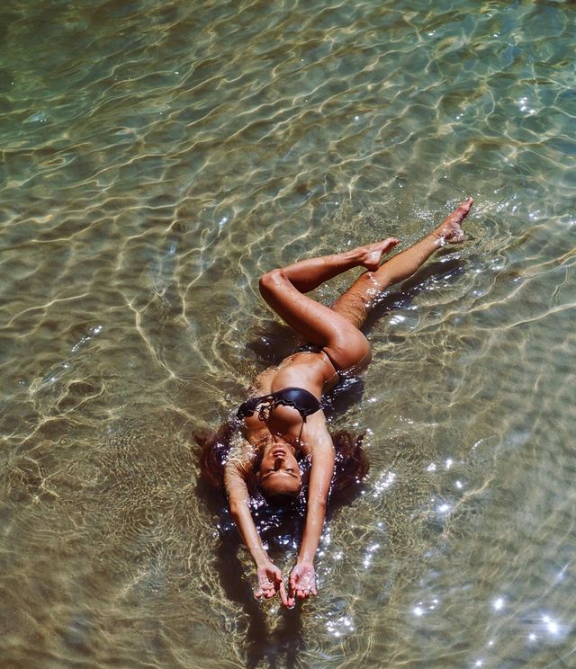 Справжній вогонь: Алессандра Амброзіо зваблює фанатів (фото) - фото 332896