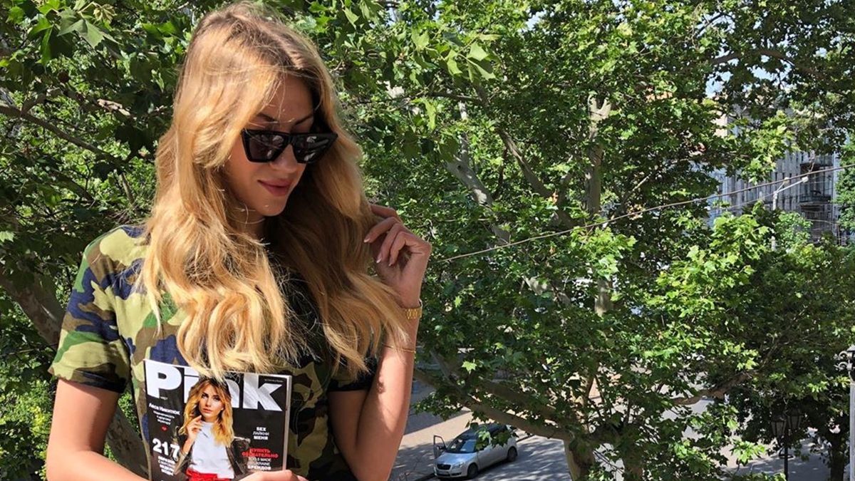 Леся Нікітюк оголила груди і постала у несподіваному образі