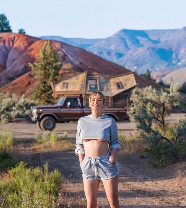 Найзвабливіша гравець у покер показала нові гарячі фото - фото 333193