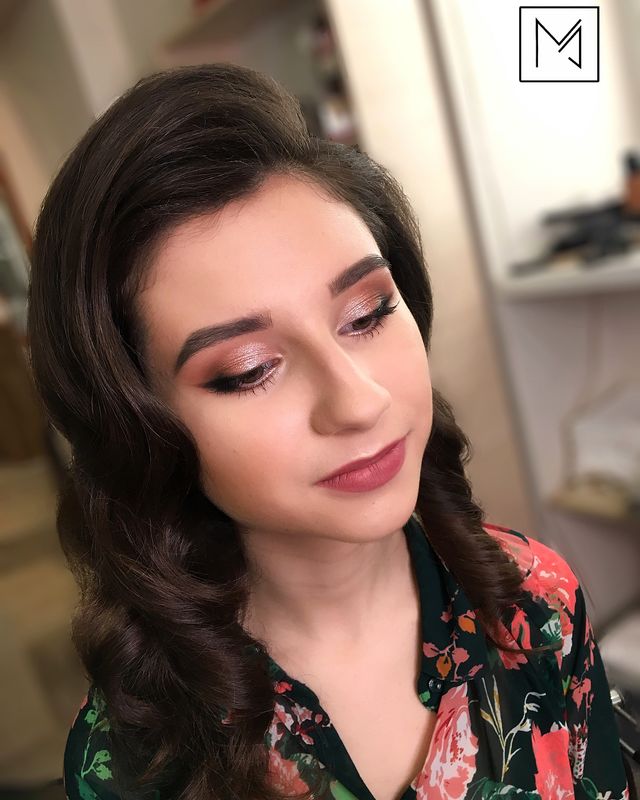 Макіяж на випускний 2019: модні ідеї мейкапу для дівчат у фото - фото 333350