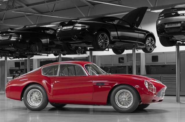 Aston Martin показав свій найдорожчий автомобіль - фото 333491