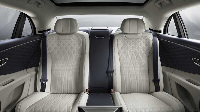 Салон Bentley Flying Spur - фото 333595