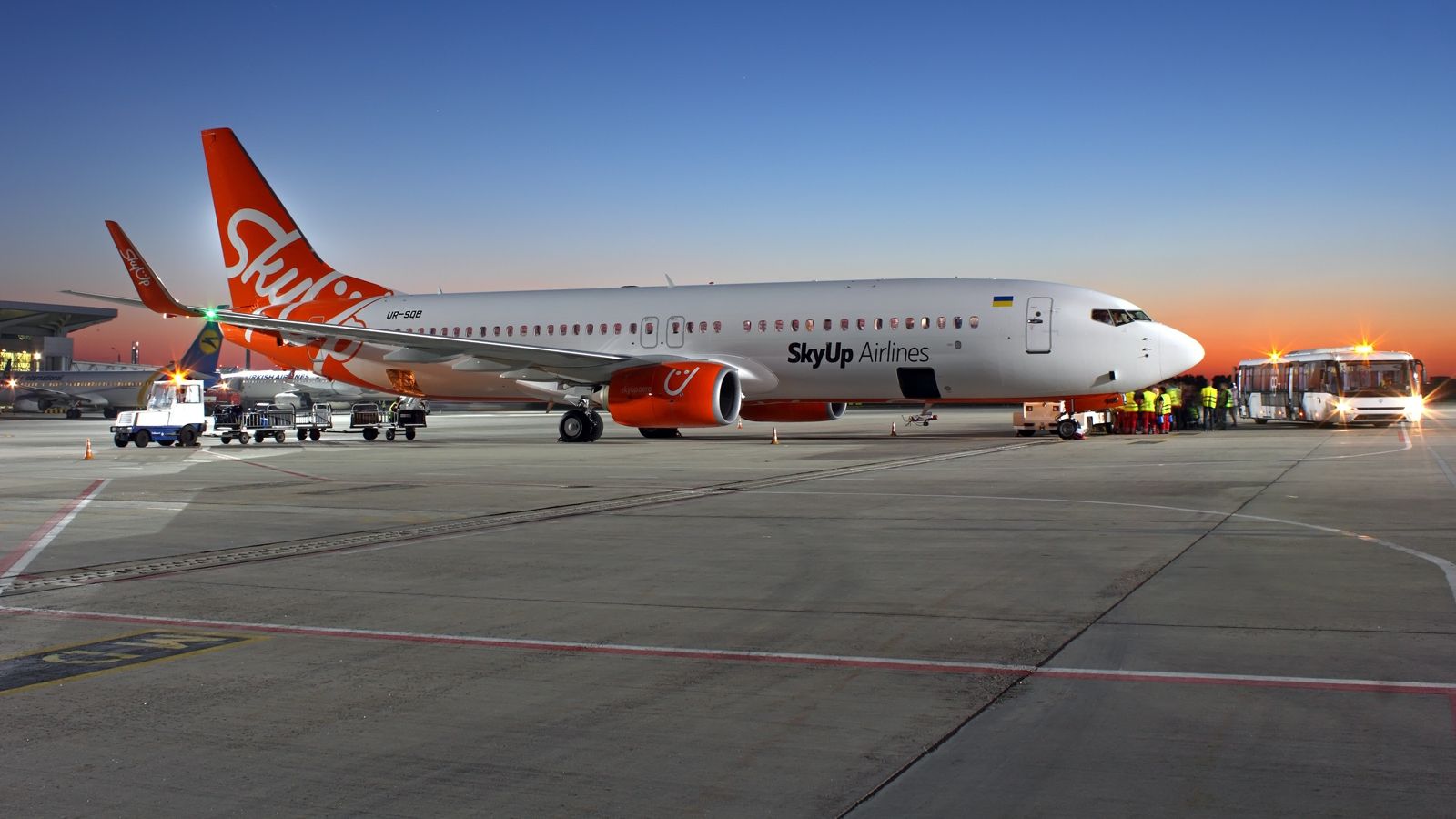 Суд тимчасово зупинив дію ліцензії SkyUp Airlines