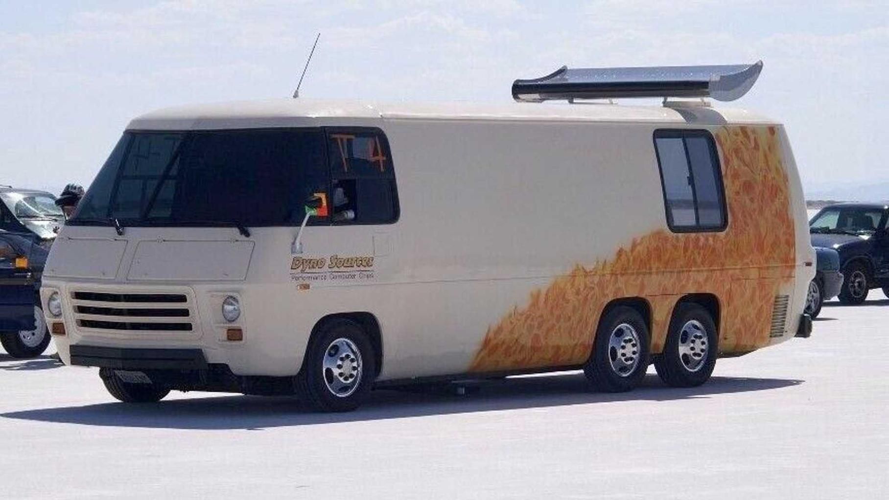 На eBay продали найшвидший у світі будинок на колесах