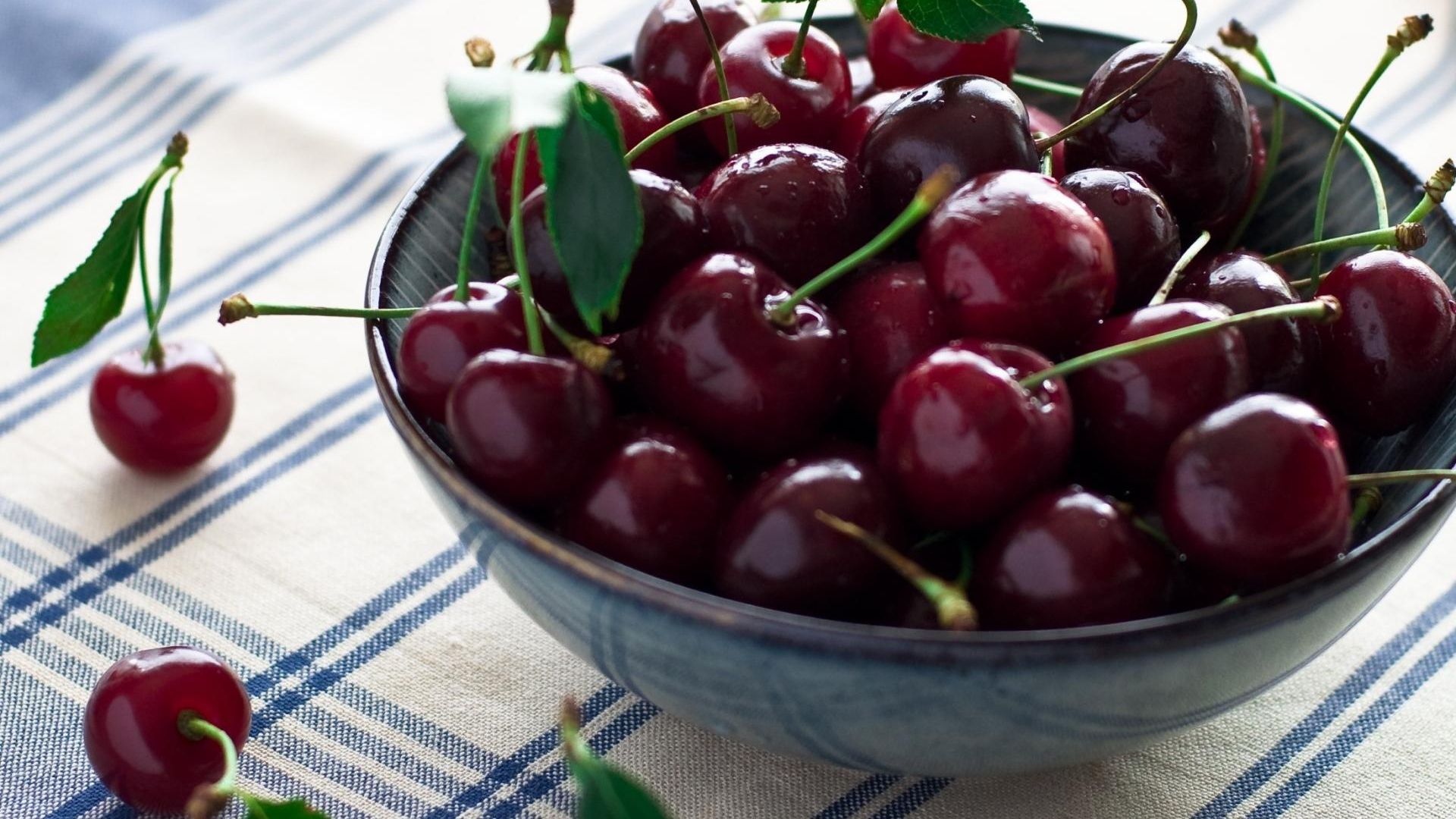 Ця смачна літня ягода заважає схудненню