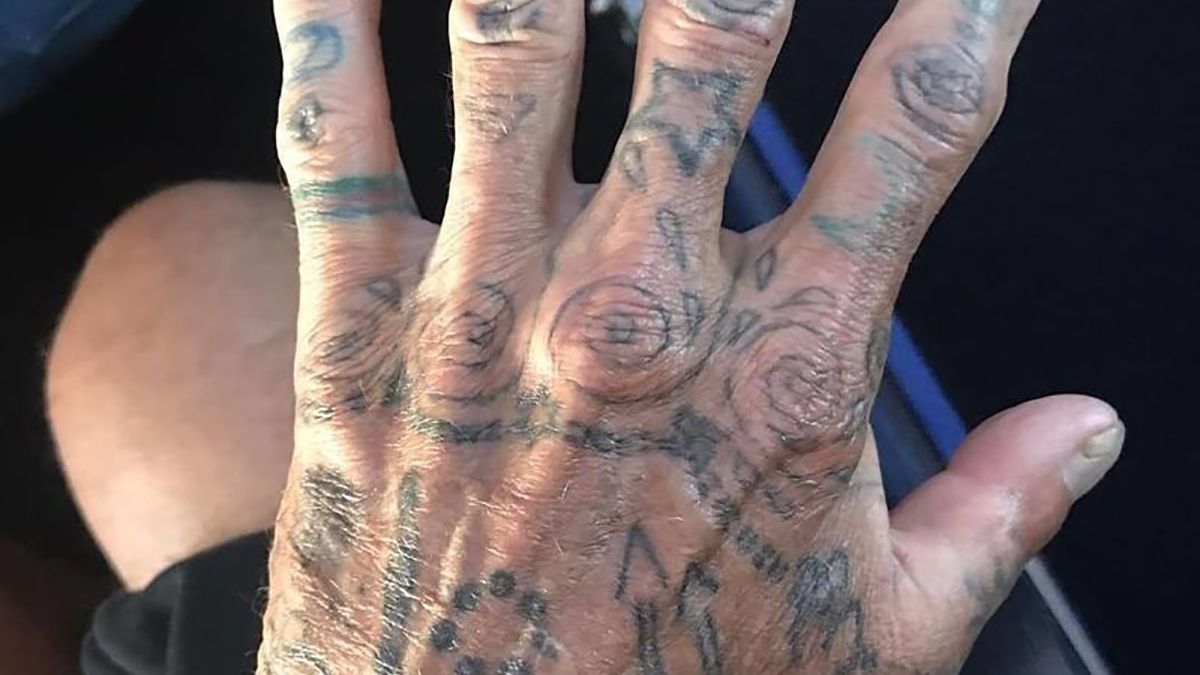 Як змінюються татуювання з плином часу (фото)