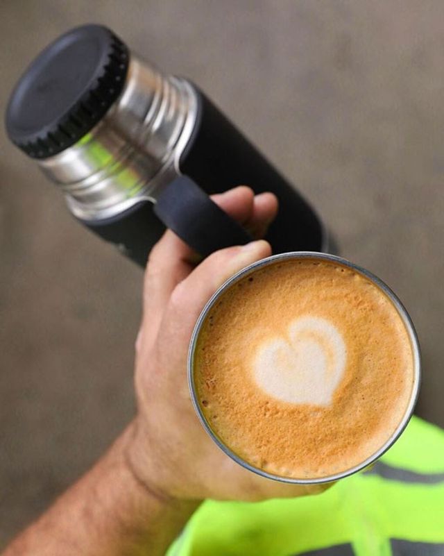 Звичайний будівельник із США підірвав мережу - фото 334506