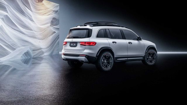 Mercedes-Benz представив новий потужний кросовер - фото 334538