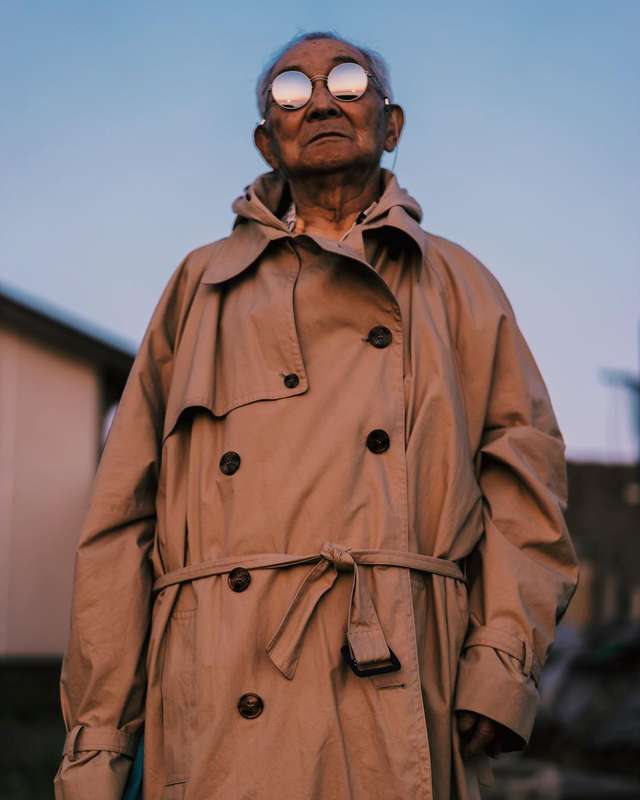 Модний та ефектний 84-річний пенсіонер з Японії підкорив мережу: яскраві фото - фото 334638