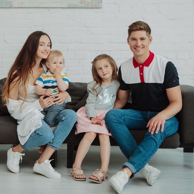 День батька: українські зіркові татусі показали теплі знімки з дітьми - фото 334690