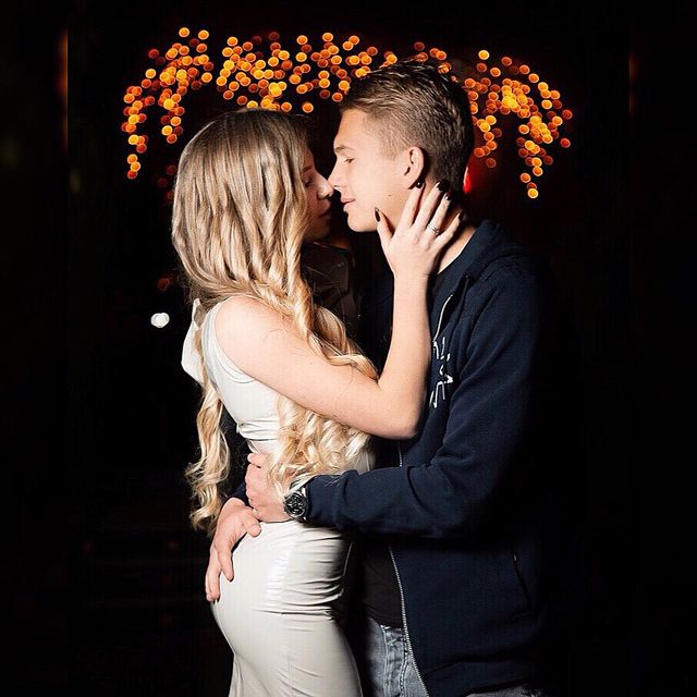 Дівчина героя української молодіжки на ЧС 2019 підкорила мережу: гарячі фото - фото 335212