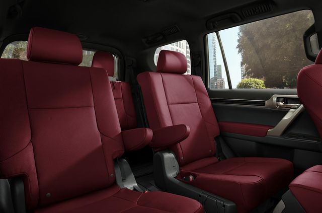 Lexus поділився першими фото оновленого GX - фото 335262