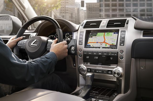 Lexus поділився першими фото оновленого GX - фото 335264