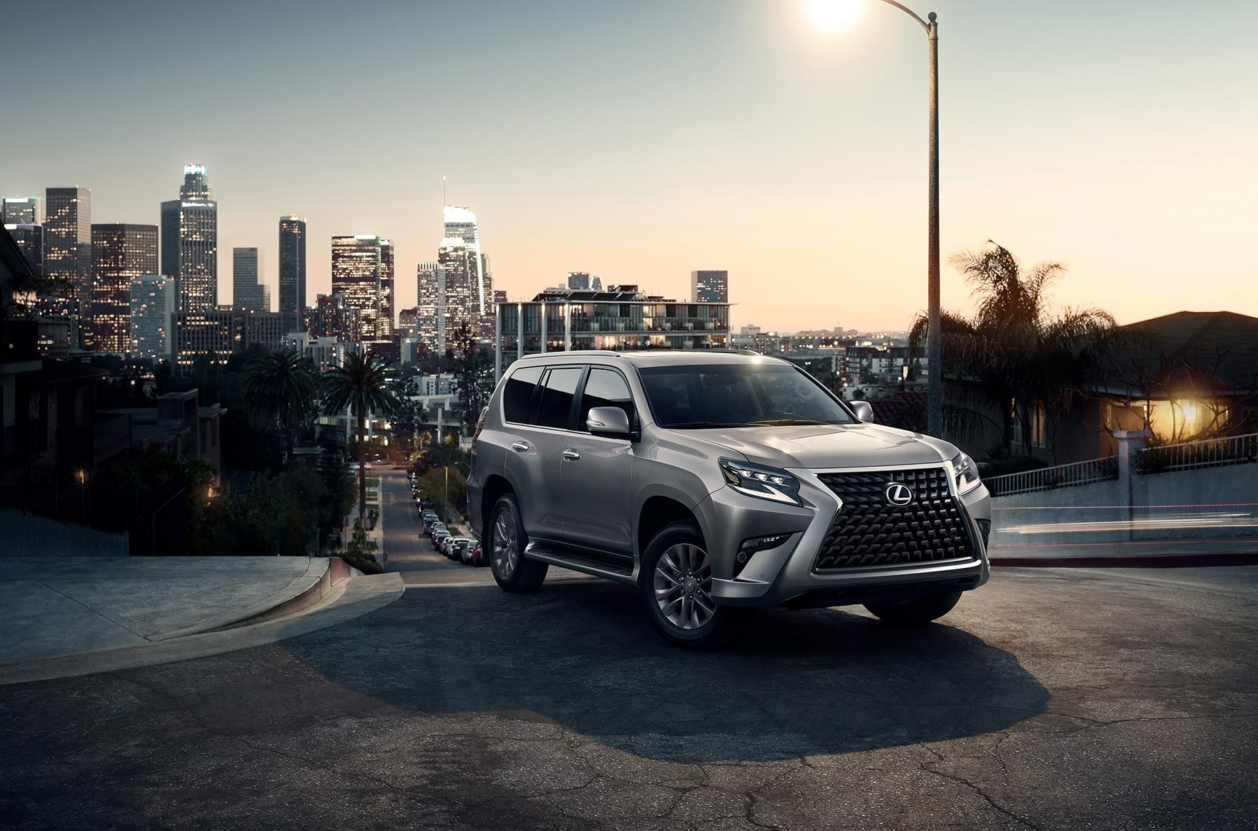 Lexus GX тепер виглядає у дусі нових моделей марки - фото 1