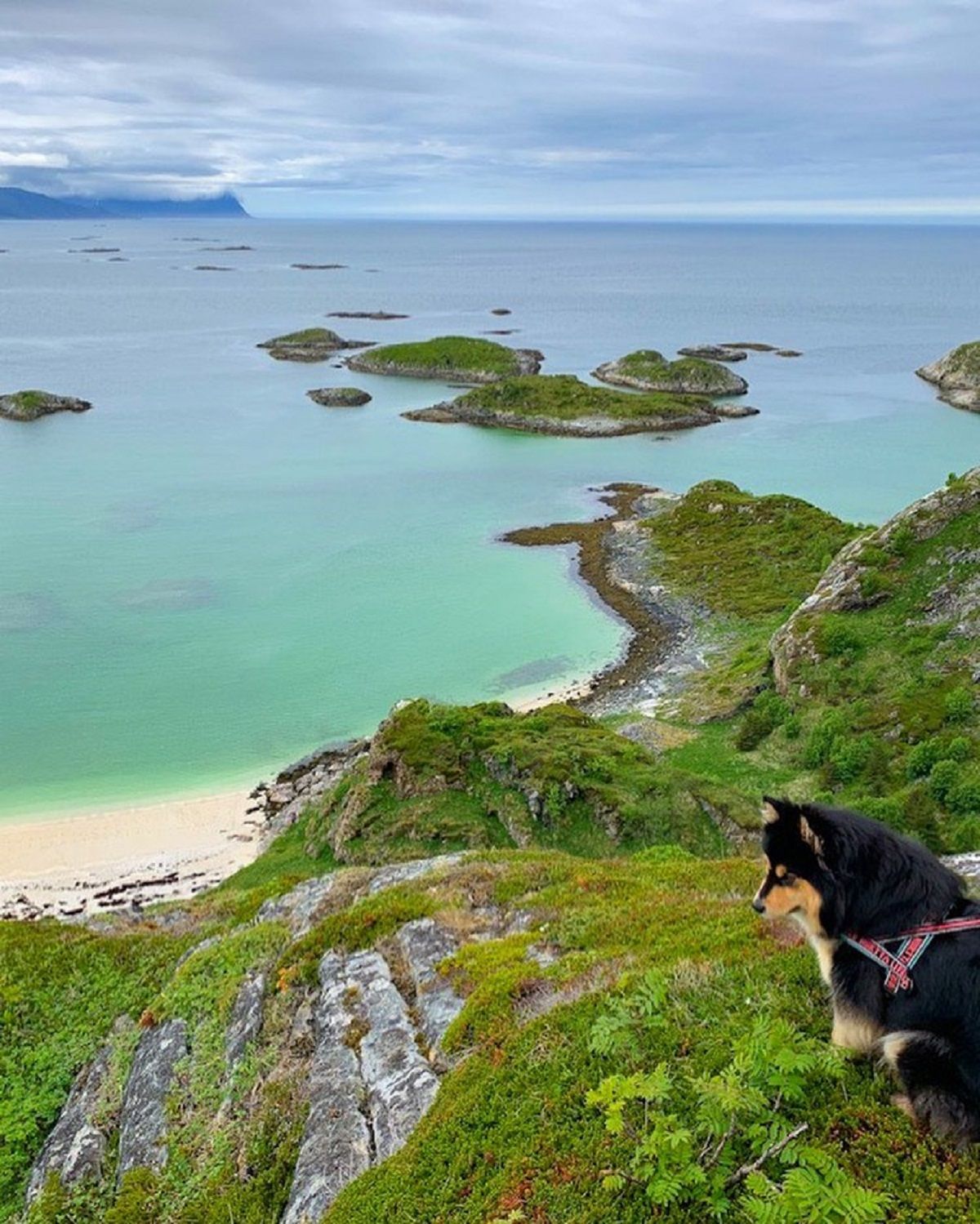На острові в Норвегії скасують час: перші деталі