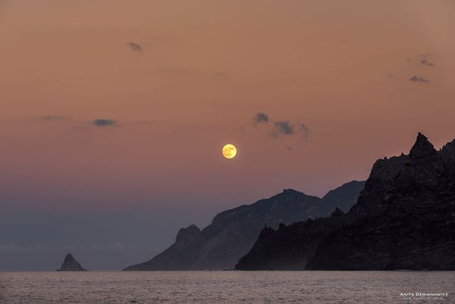 Найкрасивіші заходи сонця з усього світу: атмосферні фото - фото 335418