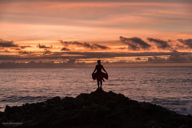 Найкрасивіші заходи сонця з усього світу: атмосферні фото - фото 335424