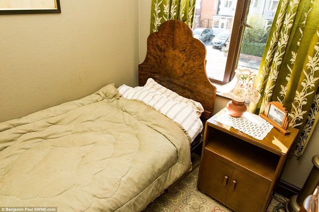 Британець трансформував свою квартиру у стилі 1930-х років - фото 335856