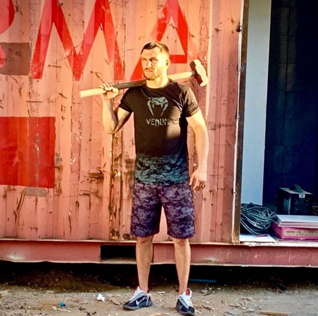 Ремонт недорого: як Ломаченко розвеселив фанатів - фото 335897